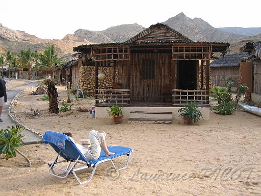 Bungalow 2.JPG - Bungalow avec terrasse et transat